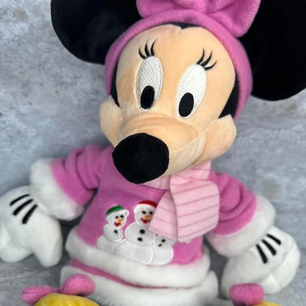 Disney Store Exclusive‎ Patch Minnie Mouse Pink Winter Outfit 16